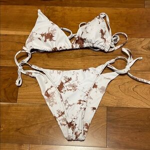 Stylish White and Brown Tie-Dye Bikini